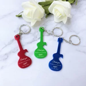 Wedding Favors for Guests Personalized Keychains Wedding Souvenirs Guitar Shaped Metal Key Chains with Bottle Openers