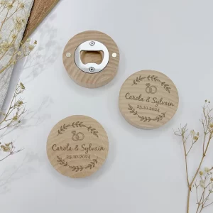 Personalized Wedding Party Favors Wooden Magnet Bottle Openers with Burlap Bags Wedding Gifts for Guests